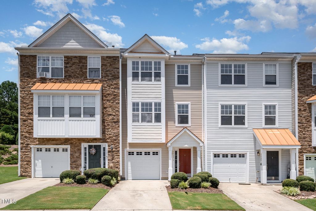 1527 Haywards Heath Lane, Apex, NC 27502