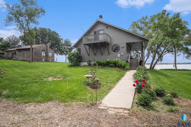 6199 Browning Dr Drive, Madison, SD 57042