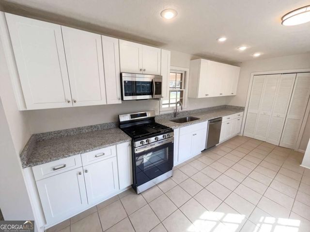 6439 Shore Drive, Douglasville, GA 30135