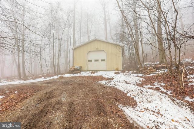 1395-J GREEN RIDGE RD, Orrtanna, PA 17353