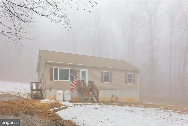 1395-J GREEN RIDGE RD, Orrtanna, PA 17353