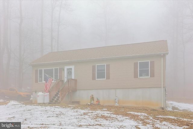 1395-J GREEN RIDGE RD, Orrtanna, PA 17353