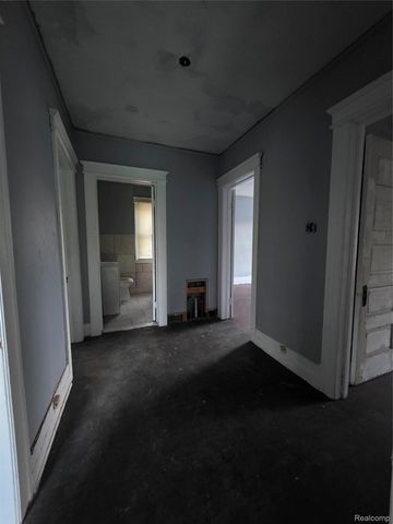 3439 Cadillac Boulevard, Detroit, MI 48214