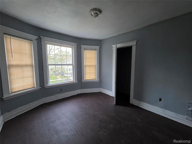 3439 Cadillac Boulevard, Detroit, MI 48214