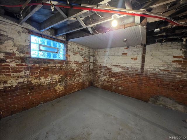 3439 Cadillac Boulevard, Detroit, MI 48214