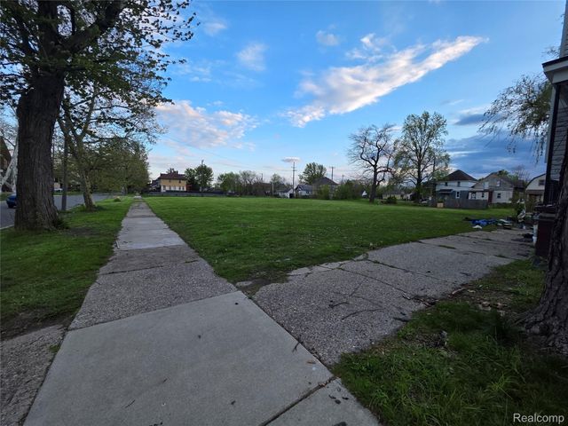 3439 Cadillac Boulevard, Detroit, MI 48214