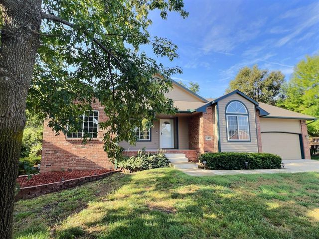 1407 W Quail Crossing Ct, Andover, KS 67002
