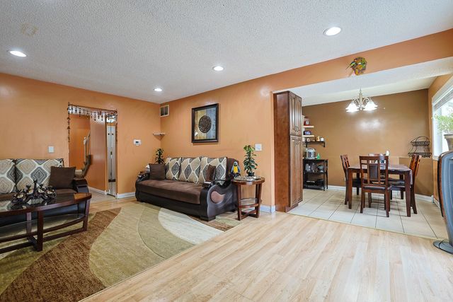 4453 BELL Lane, Hanover Park, IL 60133