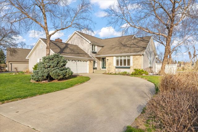 2501 Cherry Hills Drive, Champaign, IL 61822