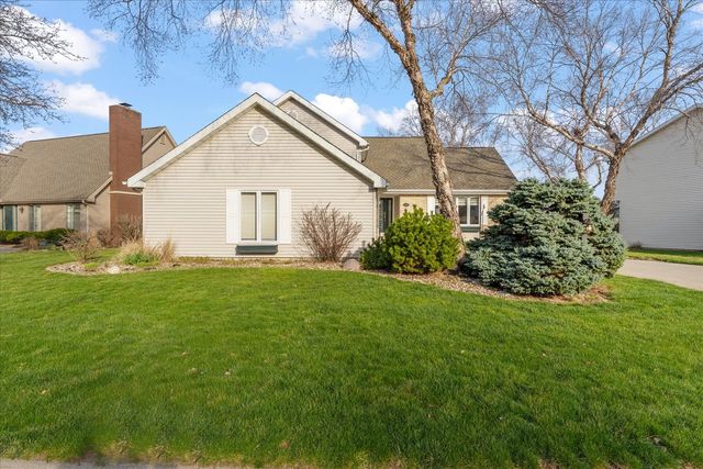 2501 Cherry Hills Drive, Champaign, IL 61822