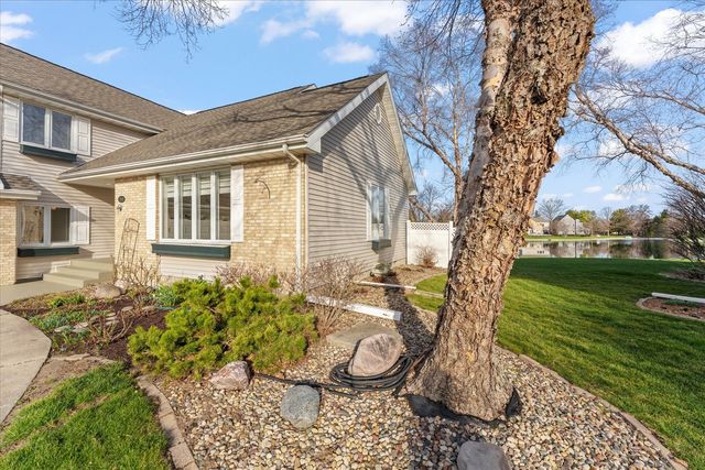 2501 Cherry Hills Drive, Champaign, IL 61822