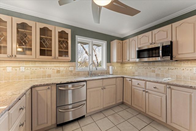 2501 Cherry Hills Drive, Champaign, IL 61822