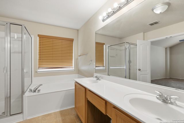 9619 Justice, Converse, TX 78109