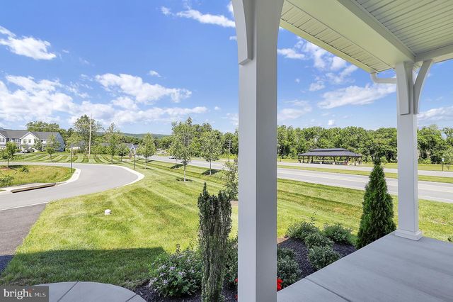 2820 HEARTLAND CIR, Frederick, MD 21702