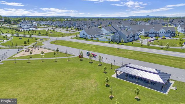 2820 HEARTLAND CIR, Frederick, MD 21702