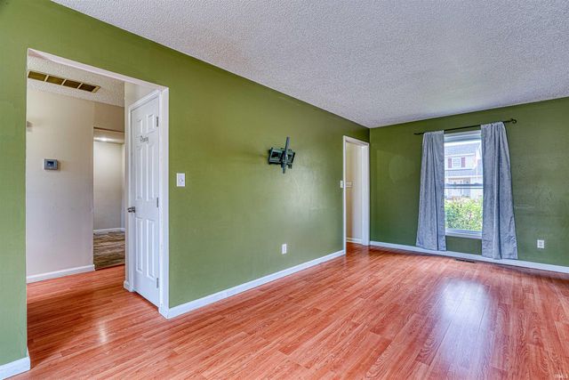 1715 Bonnieview Drive, Evansville, IN 47715