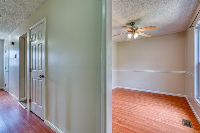 1715 Bonnieview Drive, Evansville, IN 47715