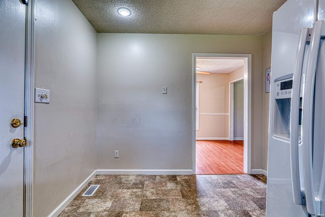1715 Bonnieview Drive, Evansville, IN 47715