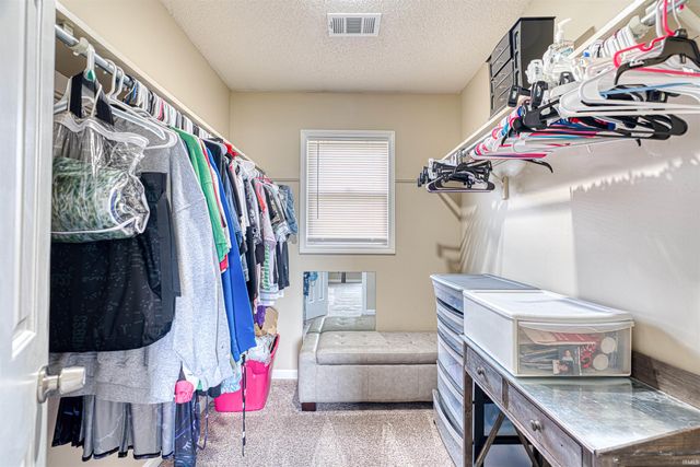 1715 Bonnieview Drive, Evansville, IN 47715