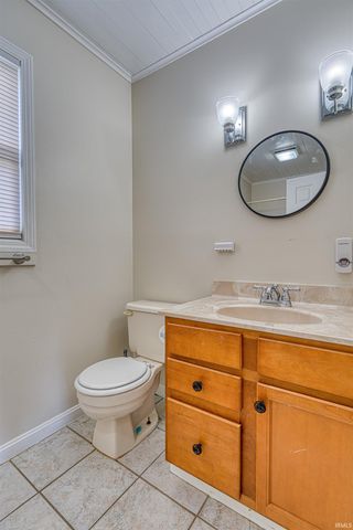 1715 Bonnieview Drive, Evansville, IN 47715