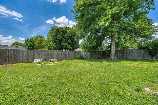 1715 Bonnieview Drive, Evansville, IN 47715