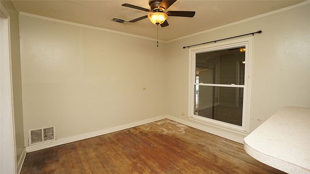 1300 W Day Street, Denison, TX 75020