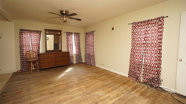 1300 W Day Street, Denison, TX 75020