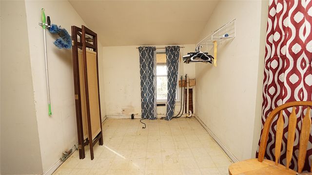 1300 W Day Street, Denison, TX 75020