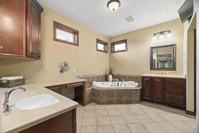 N3040 STEEPLE DRIVE, Appleton, WI 54913