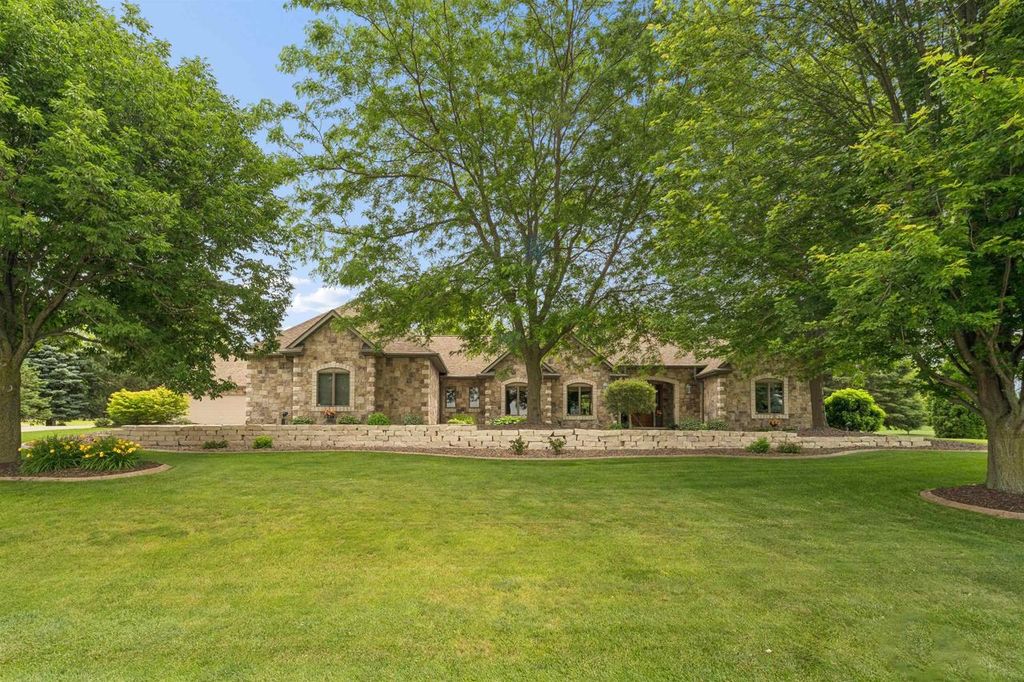 N3040 STEEPLE DRIVE, Appleton, WI 54913