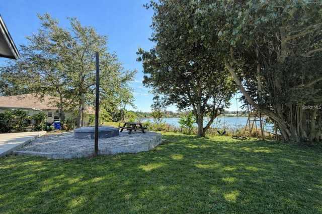 922 MARTIN LUTHER KING BOULEVARD NE, Winter Haven, FL 33881