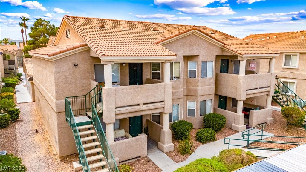 6553 McRae Avenue, Las Vegas, NV 89108 — photo 2