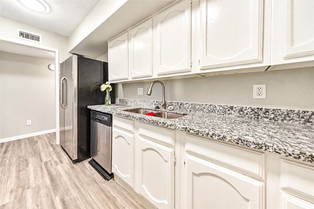 6741 Tara Drive, Richmond, TX 77469
