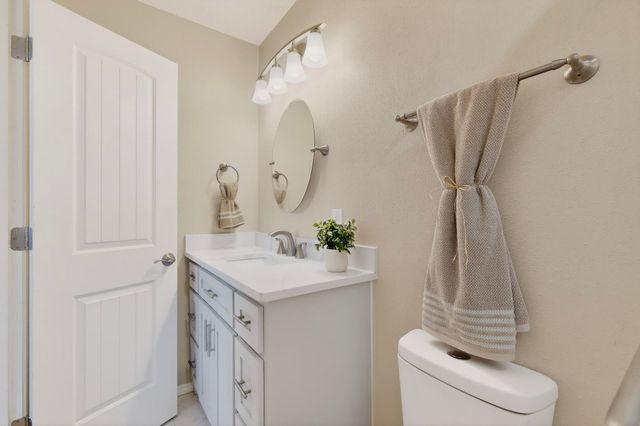 1837 Lester Drive NE, Albuquerque, NM 87112