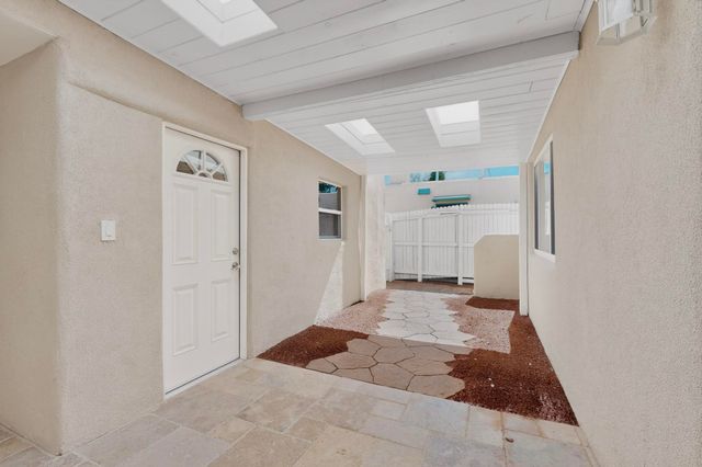 1837 Lester Drive NE, Albuquerque, NM 87112