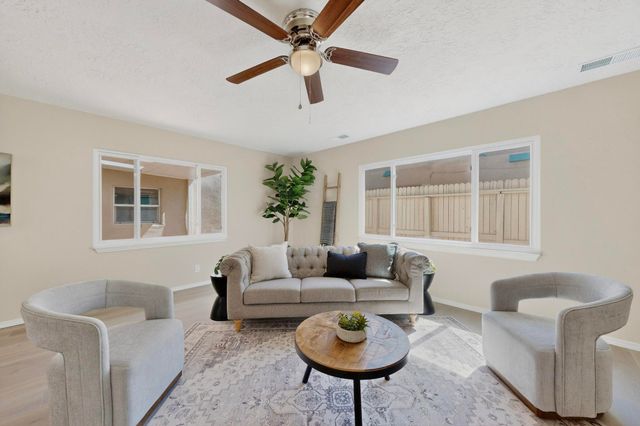 1837 Lester Drive NE, Albuquerque, NM 87112