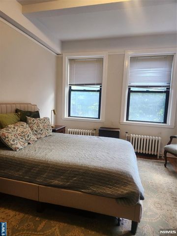 363-377 Mount Prospect 1B, Newark, NJ 07104