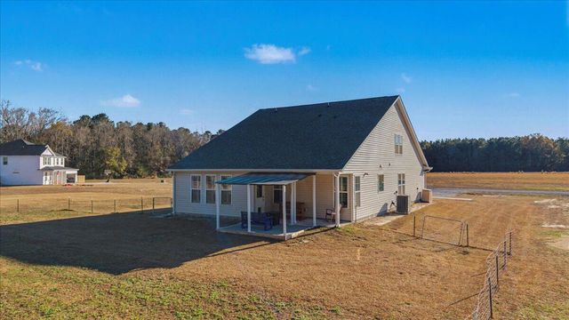 119 Braxton Road, Harleyville, SC 29448