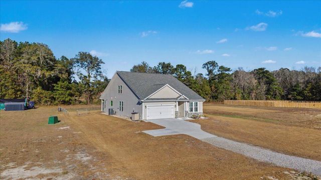 119 Braxton Road, Harleyville, SC 29448