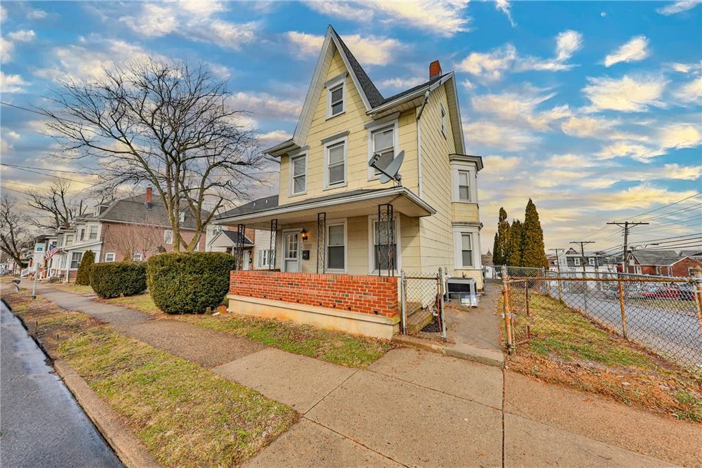 303 West Lincoln Street, Easton, PA 18042