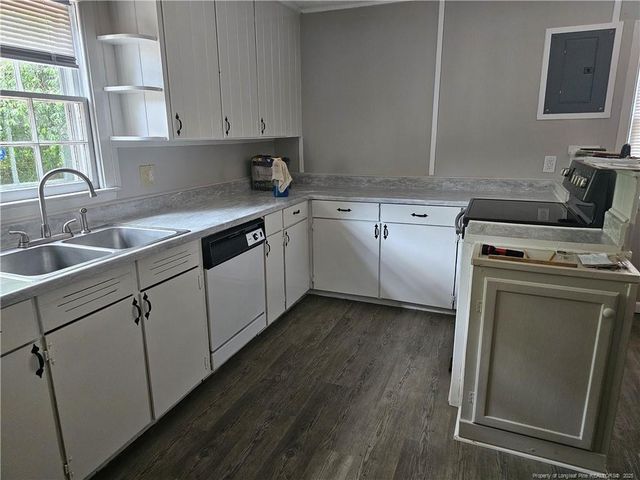 1672 Wellons Drive, Fayetteville, NC 28304