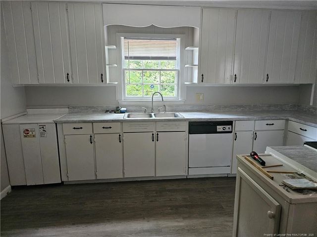 1672 Wellons Drive, Fayetteville, NC 28304