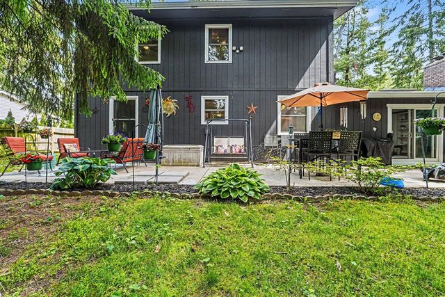 442 Pinewood Circle, Portage, MI 49002