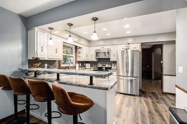 442 Pinewood Circle, Portage, MI 49002