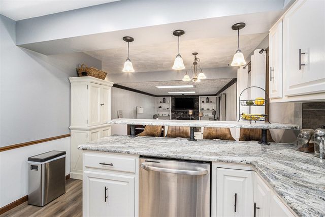442 Pinewood Circle, Portage, MI 49002