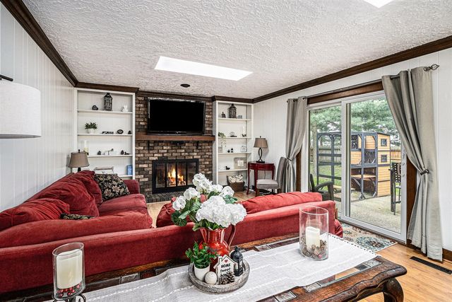 442 Pinewood Circle, Portage, MI 49002