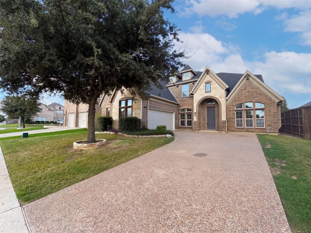 4409 Elmgreen Drive, Fort Worth, TX 76262 — exterior