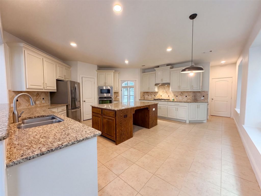 4409 Elmgreen Drive, Fort Worth, TX 76262 — photo 3