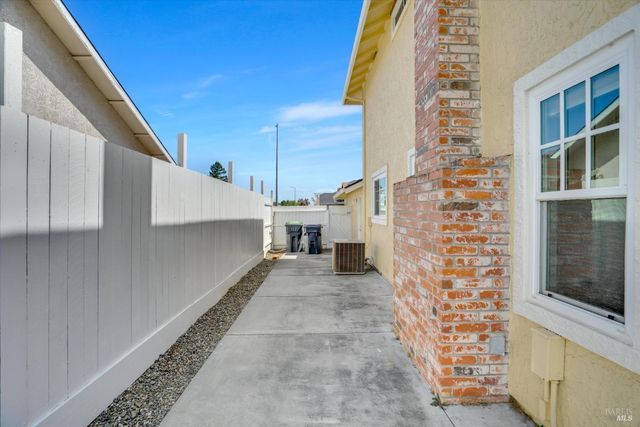 752 Chula Vista Way, Suisun City, CA 94585