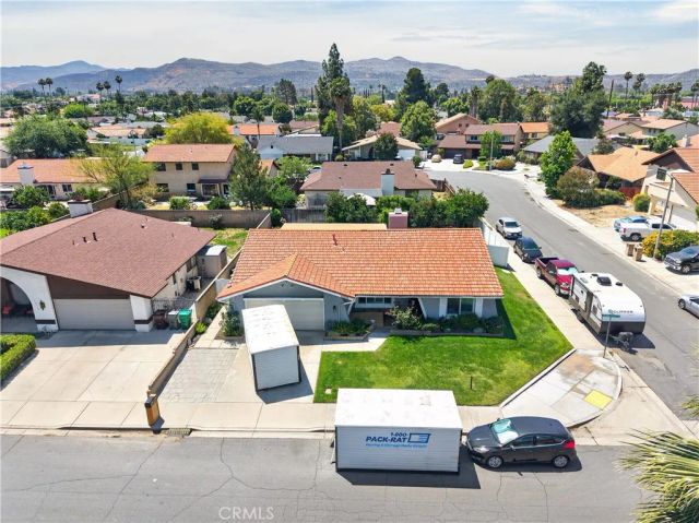 42299 Buenos Aires, Hemet, CA 92544